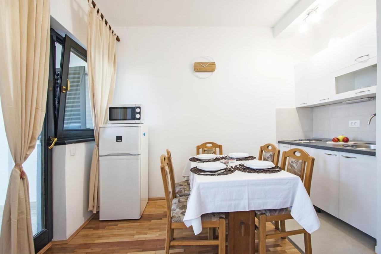 Apartment Andrejka Peroj Eksteriør billede